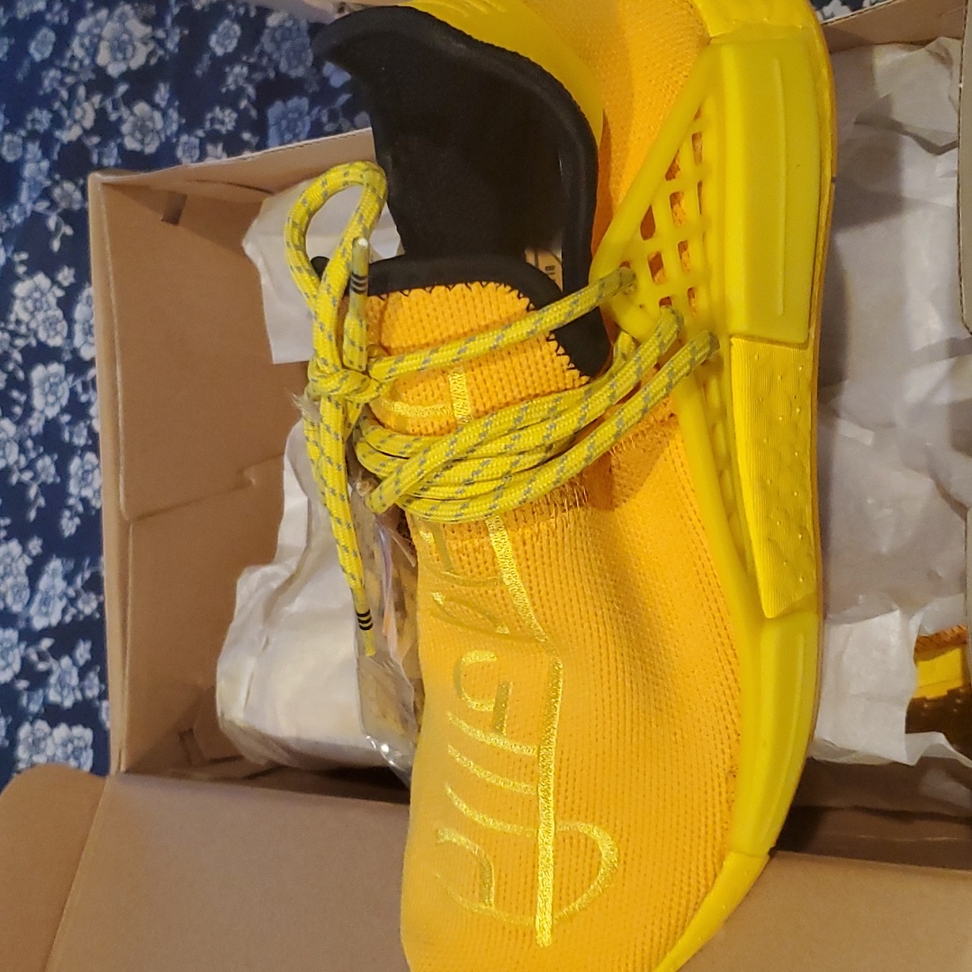 Brand New Pharrell Williams Collab With Adidas Special Edition Size 6